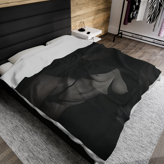 Dark Elegance Velveteen Plush Blanket