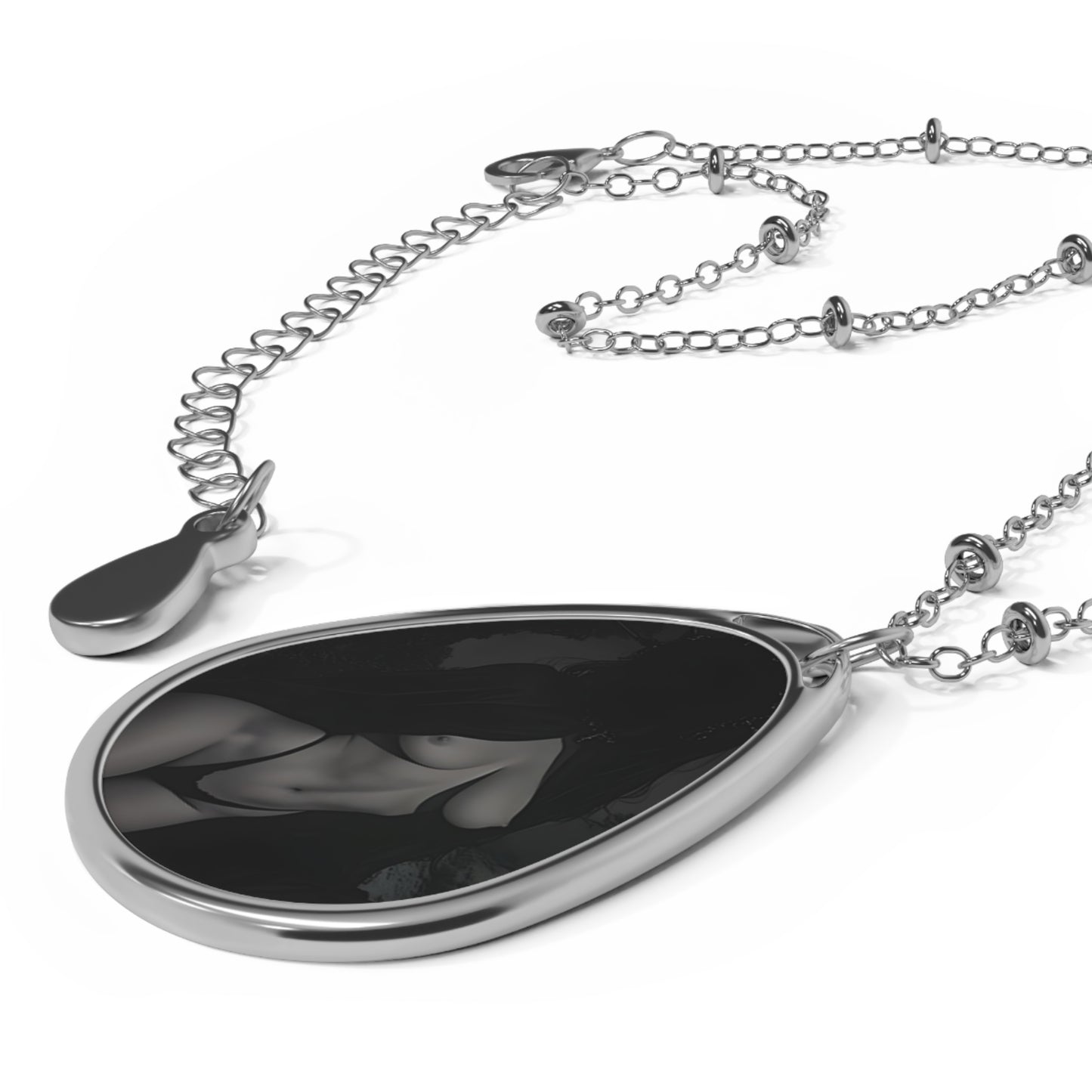 Dark Elegance Oval Necklace